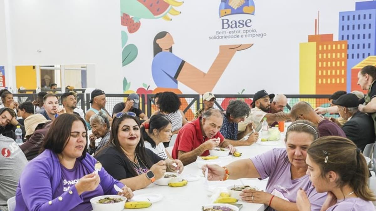 Programa BASE oferece acolhimento e alimentação para famílias em Curitiba