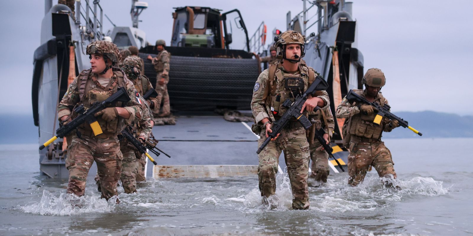 Marinha do Brasil e França realizam exercício conjunto na Ilha da Marambaia