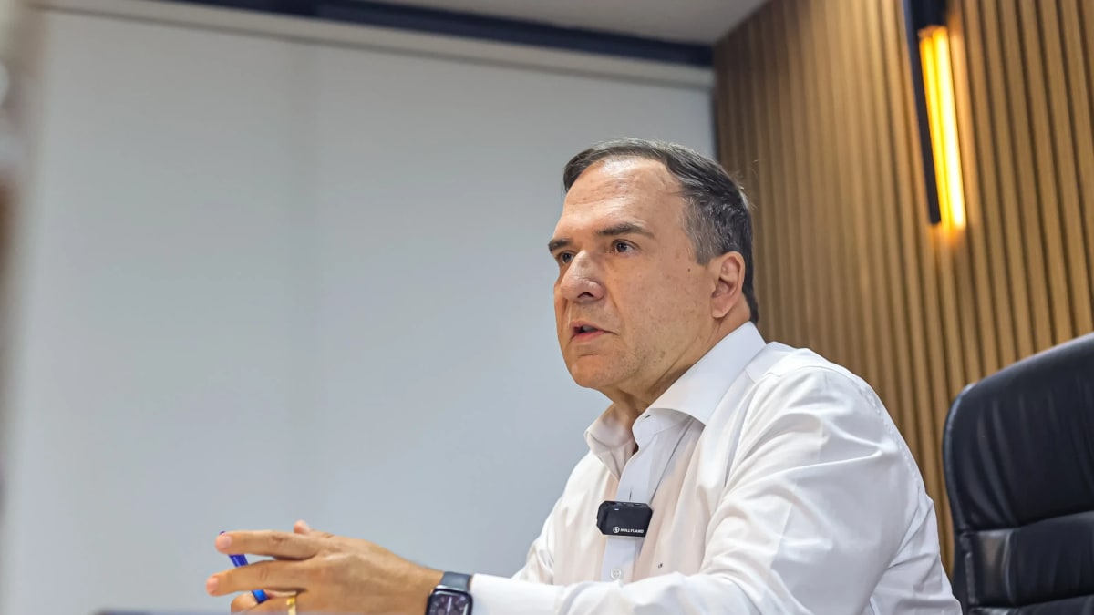 Gestão de Sandro Mabel registra sete mudanças no secretariado com saída de Celso Dellalibera