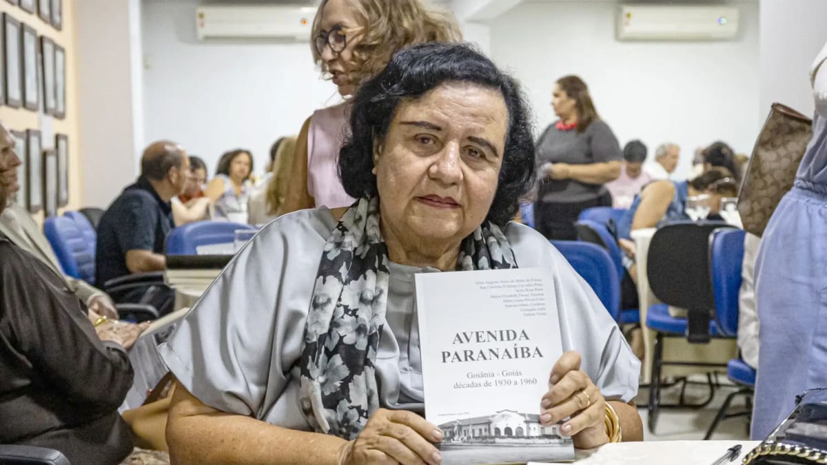 Arquitetura e memórias humanas definem identidade de Goiânia em coleção lançada na Academia Goiana de Letras
