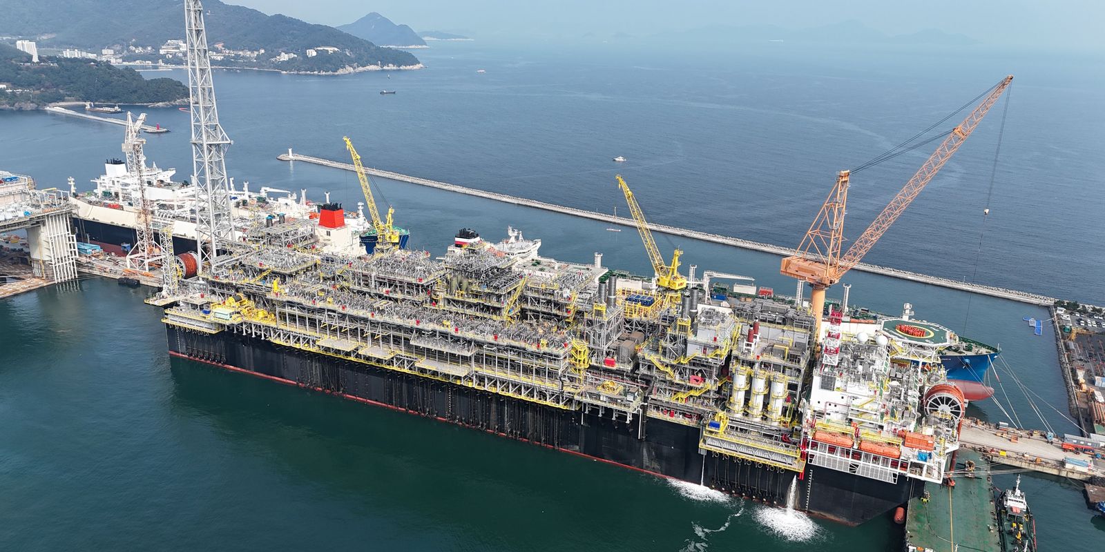 Petrobras inicia operação da plataforma P-79 em Búzios