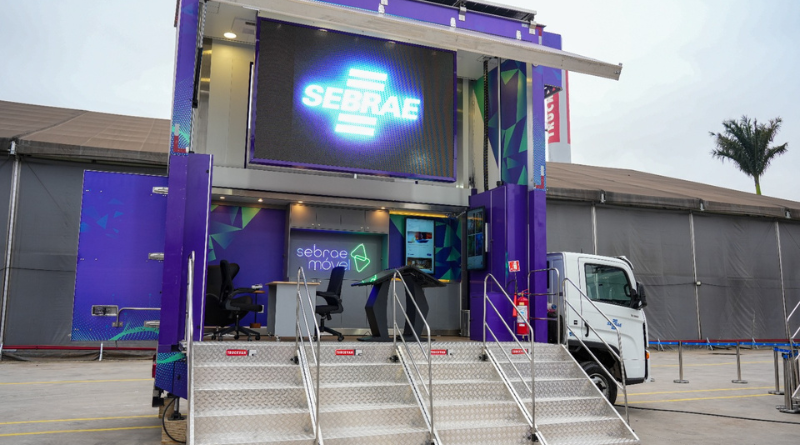 Sebrae Móvel oferece consultoria gratuita e inovação tecnológica em Iguape e Ilha Comprida