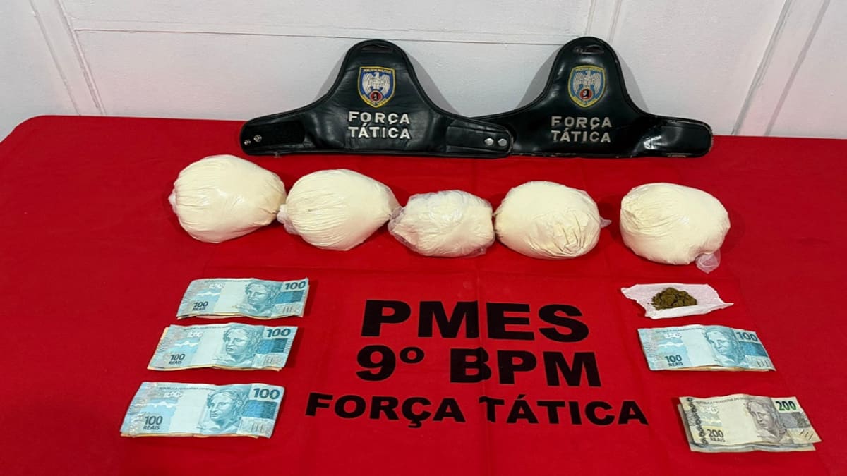 Dupla é detida com mais de 4 kg de cocaína após perseguição em Cachoeiro