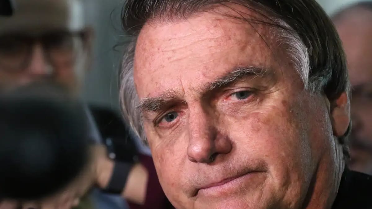 Ex-presidente Jair Bolsonaro apresenta boa evolução após cirurgia no ombro