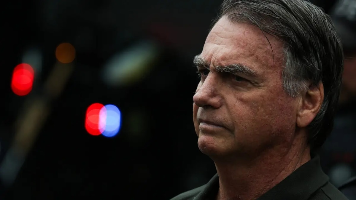 Ex-presidente Jair Bolsonaro recebe alta após cirurgia no ombro