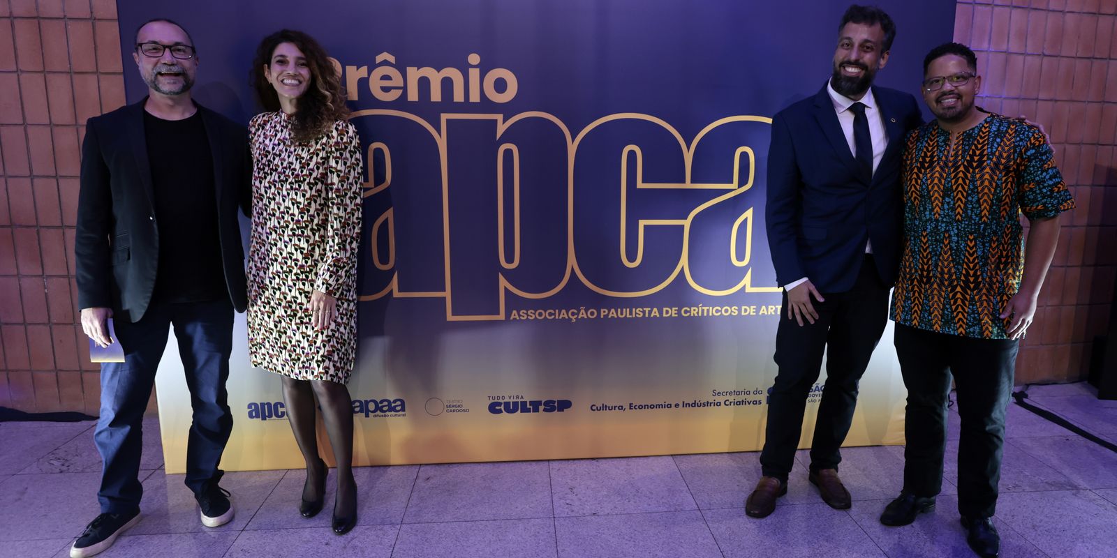 Tarde Nacional SP recebe prêmio APCA de melhor programa cultural