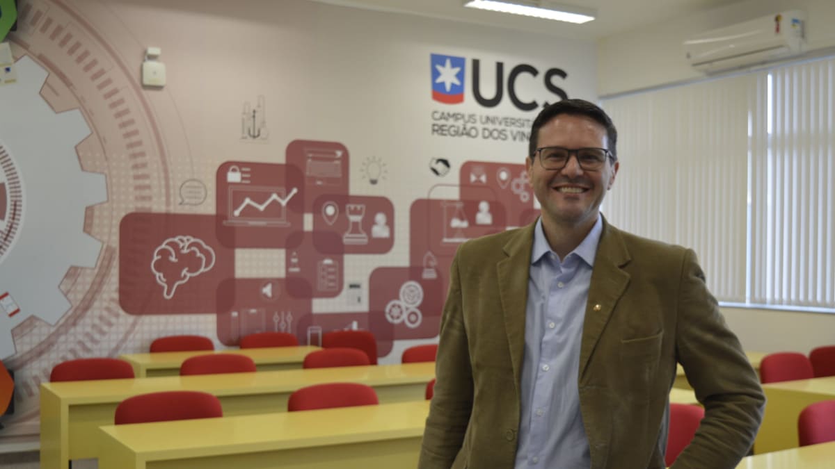Professor Fabiano Larentis é reconduzido à sub-reitoria da UCS Bento