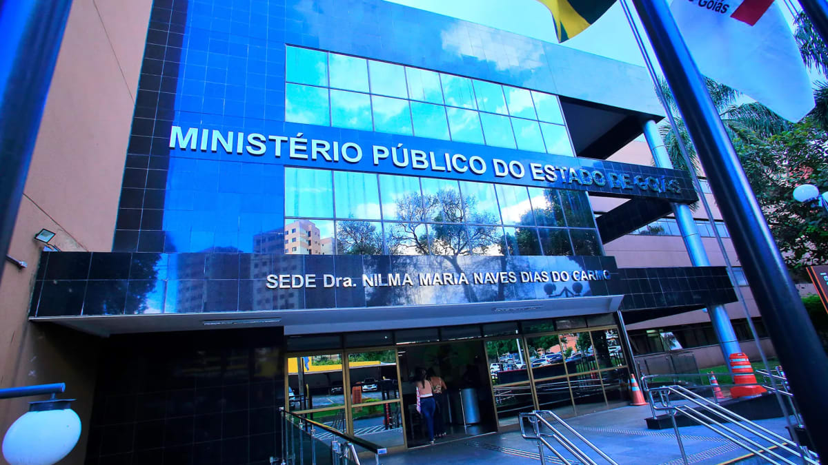 MP-GO abre concurso para analistas com salários de R$ 11,8 mil