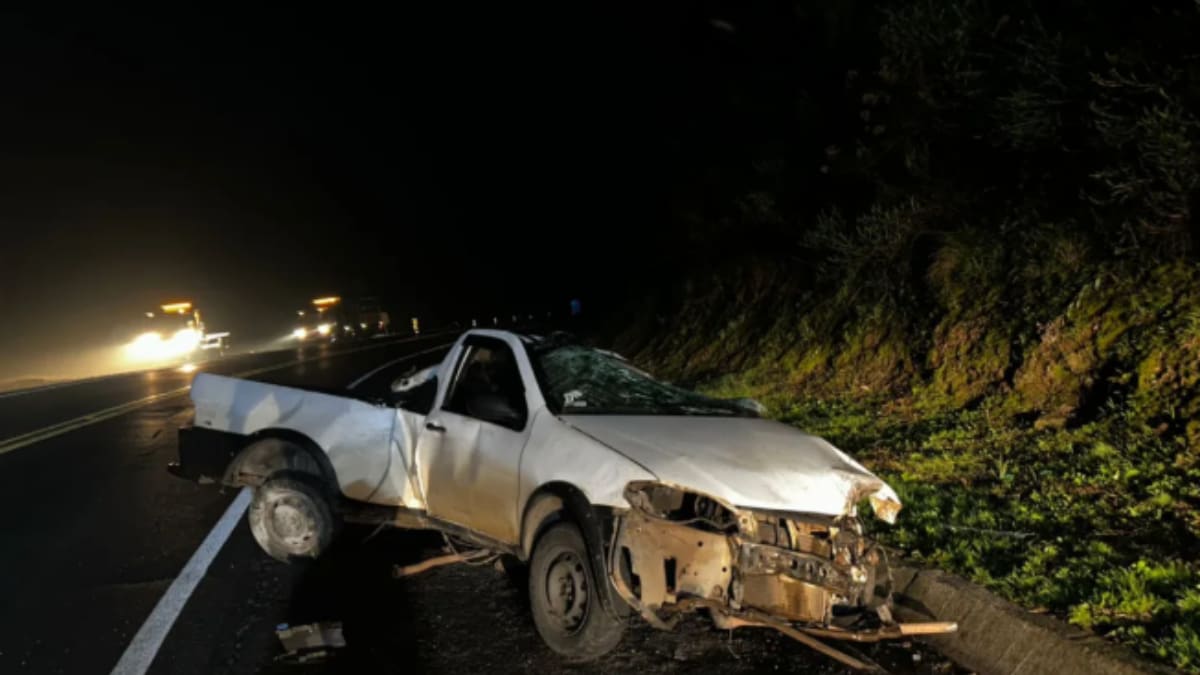 Motorista perde controle e morre em acidente com três veículos na BR-116 em SC