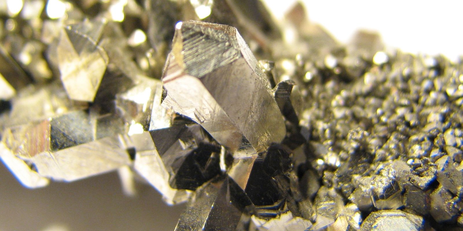 Brasil tem leis para minerais mas falta plano para indústria