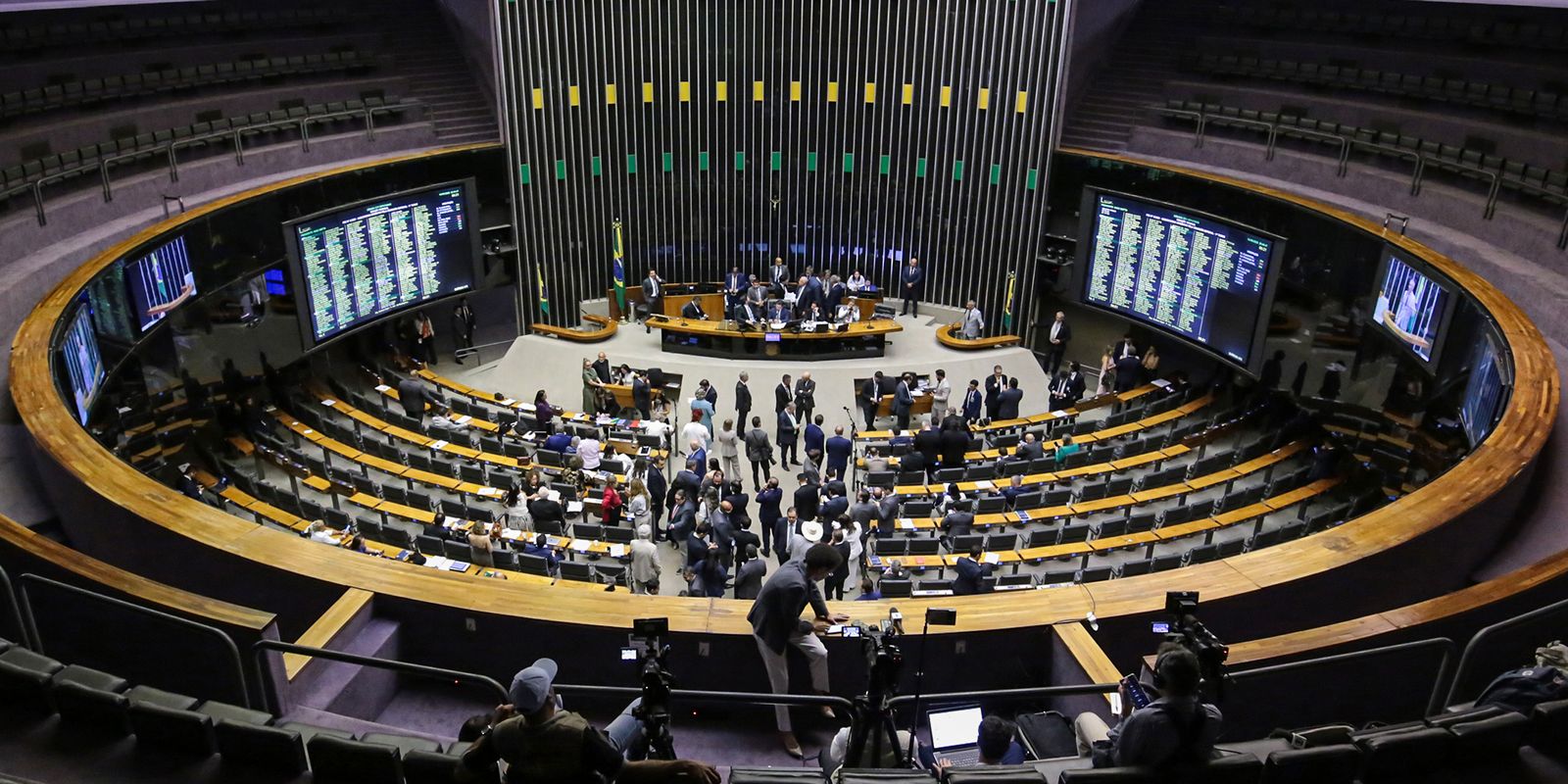 Câmara analisa política nacional para minerais estratégicos