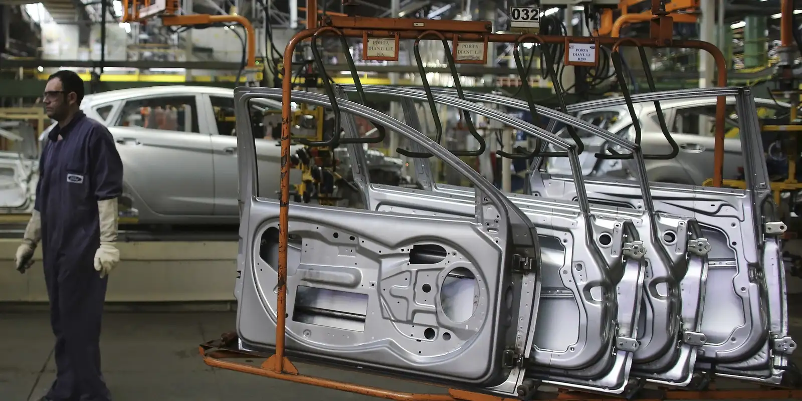 Produção industrial cresce pelo terceiro mês seguido