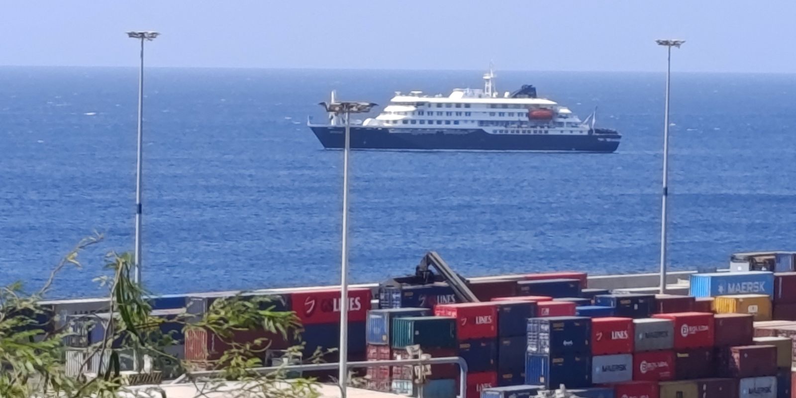 Evacuação de navio com surto de hantavírus avança em Tenerife