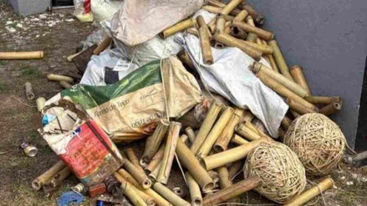PM apreende 1,5 tonelada de pólvora em fábrica clandestina de espadas juninas na Bahia