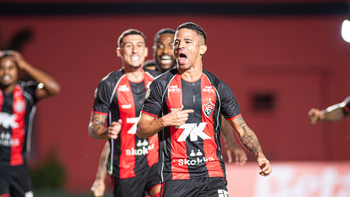 Vitória encerra série de tabus após eliminar o Flamengo em jogo épico