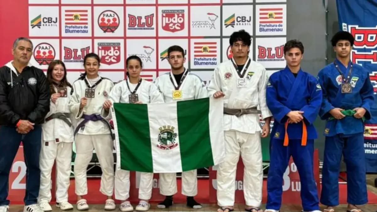 Judô de Chapecó conquista medalhas e vagas na seleção catarinense em competições em Blumenau