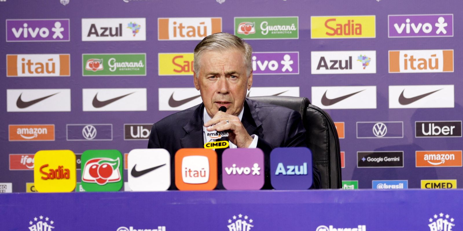 Ancelotti pede confiança na seleção brasileira para Copa de 2026