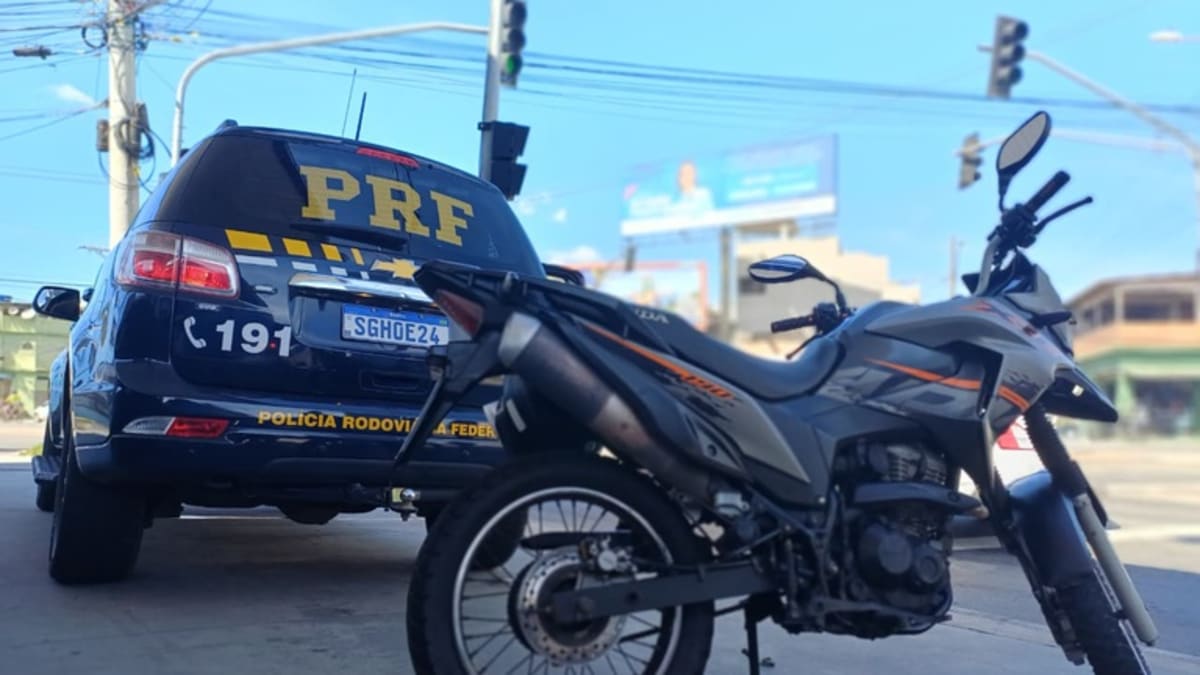 PRF recupera duas motocicletas adulteradas e com registro de furto na Serra