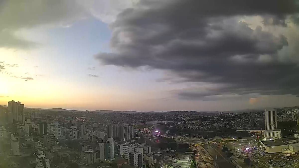 Belo Horizonte mantém tempo instável com céu nublado e possibilidade de raios nesta terça-feira
