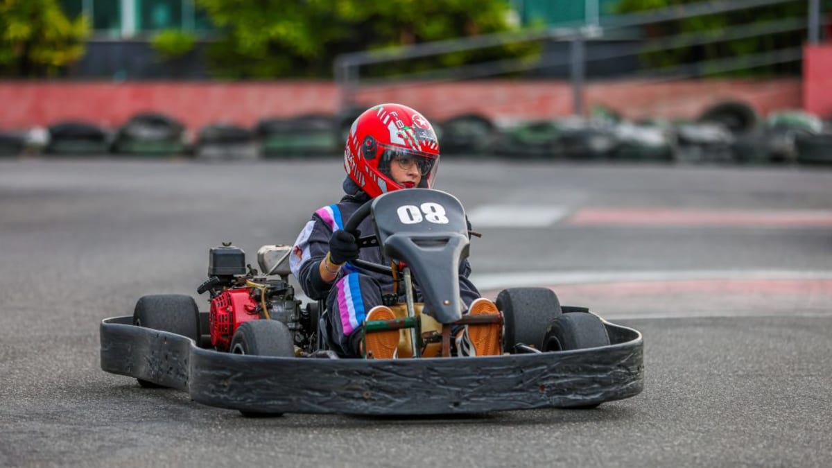 Vitória recebe competição de kart para pilotos iniciantes em Jardim Camburi