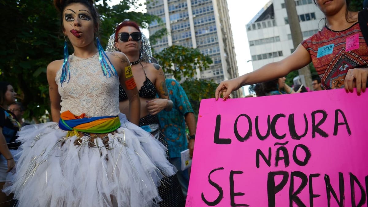 Especialistas destacam avanços e desafios no cuidado a pessoas com transtornos mentais no Dia Nacional da Luta Antimanicomial