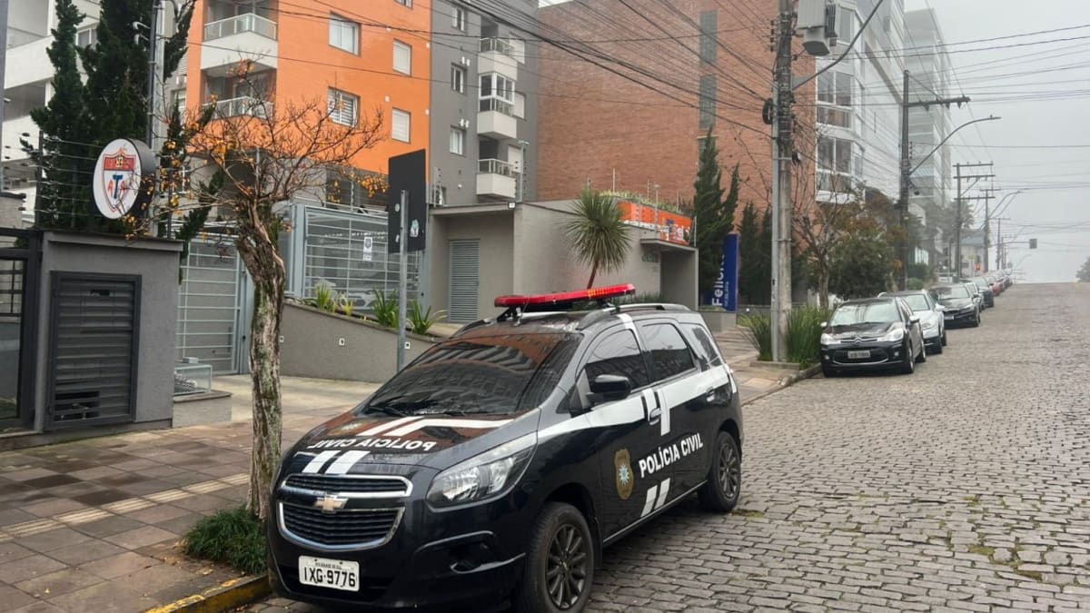 Polícia Civil cumpre mandados em investigação de fraude em concurso público em Caxias do Sul