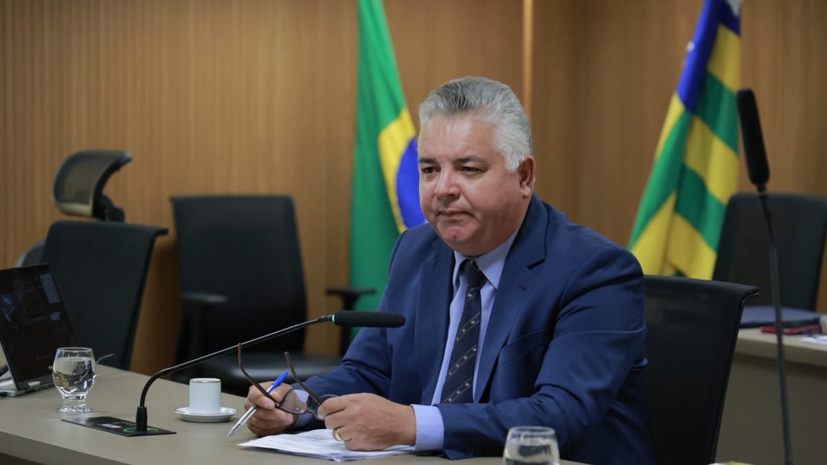 Conselho de Ética da Alego discute punições após embates entre deputados Major Araújo e Amauri Ribeiro