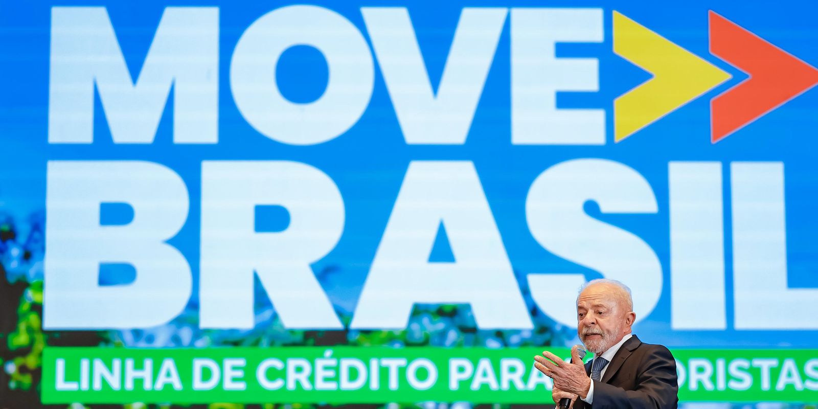 Governo lança programa de R$ 30 bilhões para financiar carros a motoristas de