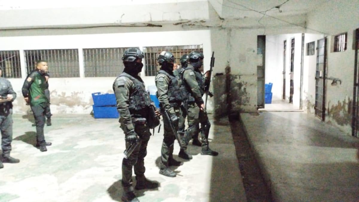 Operação contra celulares em presídios começa em Paulo Afonso com 40 policiais penais