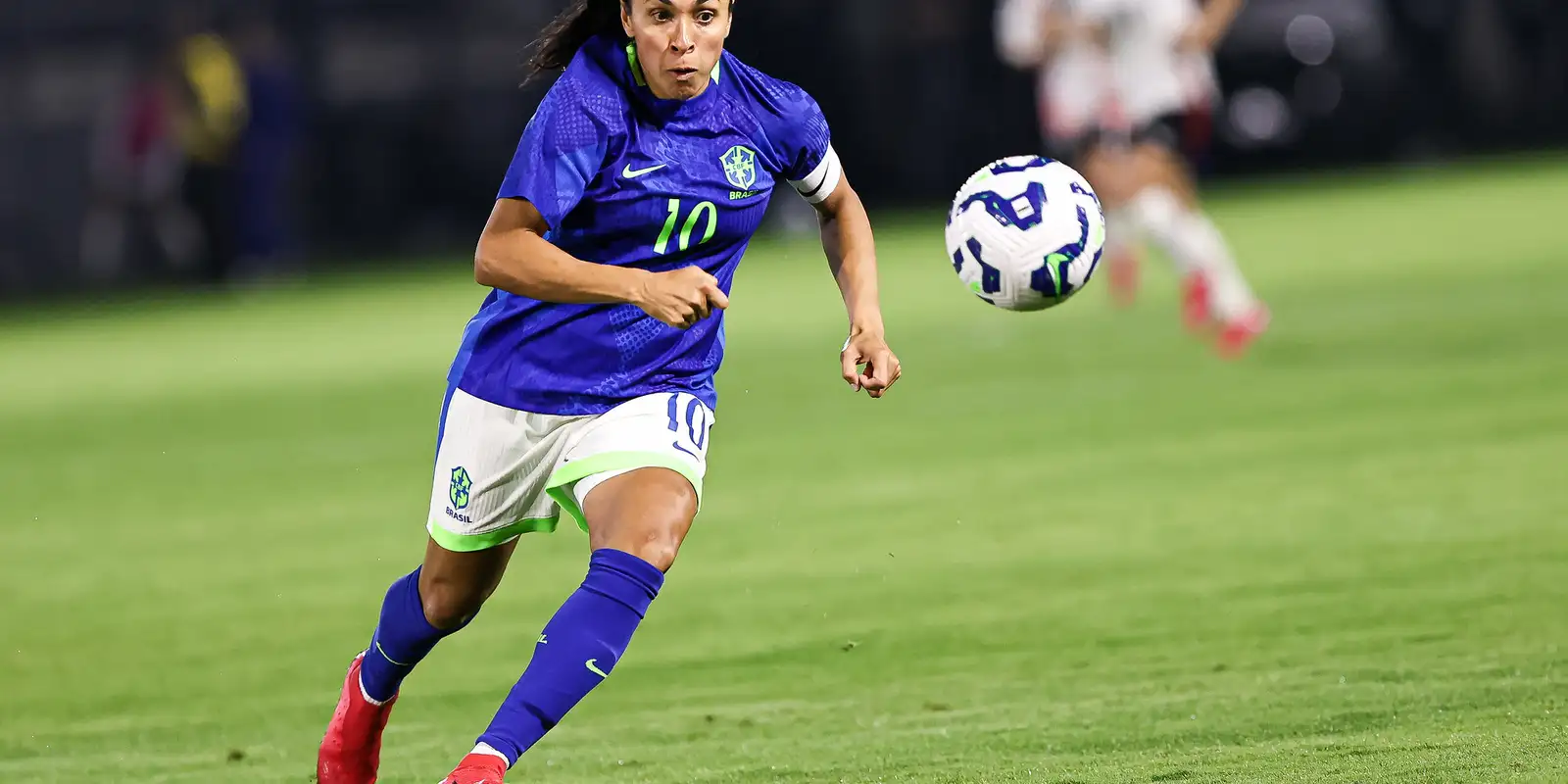 Marta é convocada para amistosos da seleção feminina contra os EUA