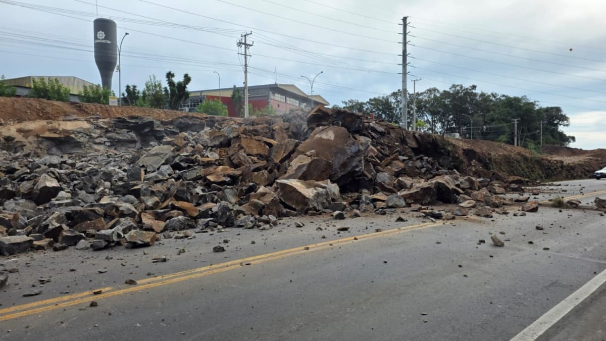 Rodovia Terceira Interditada em Caxias do Sul para Detonação de Rochas nas Obras do Contorno Norte