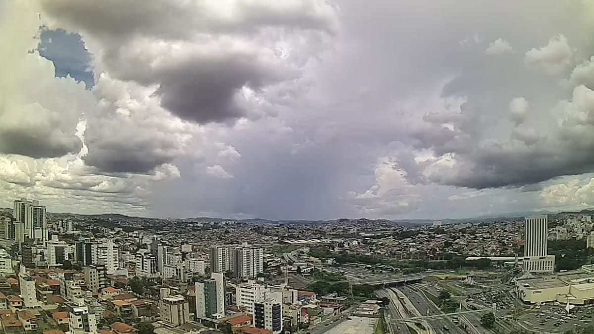 Belo Horizonte tem tempo instável com possibilidade de chuva e ventos nesta quinta-feira