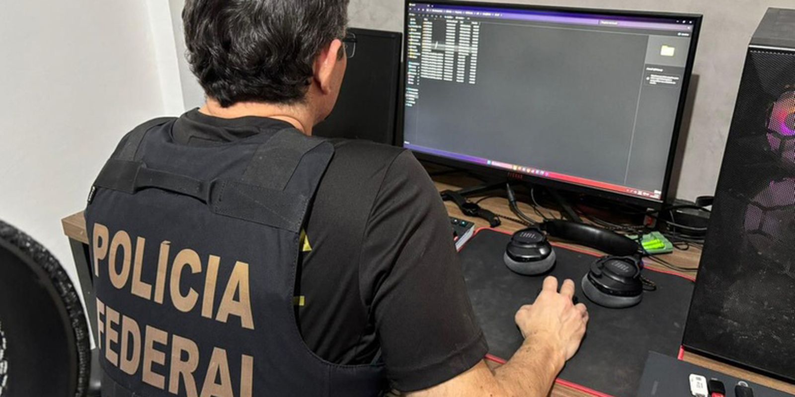Polícia Federal cumpre mandados contra esquema de pirâmide global
