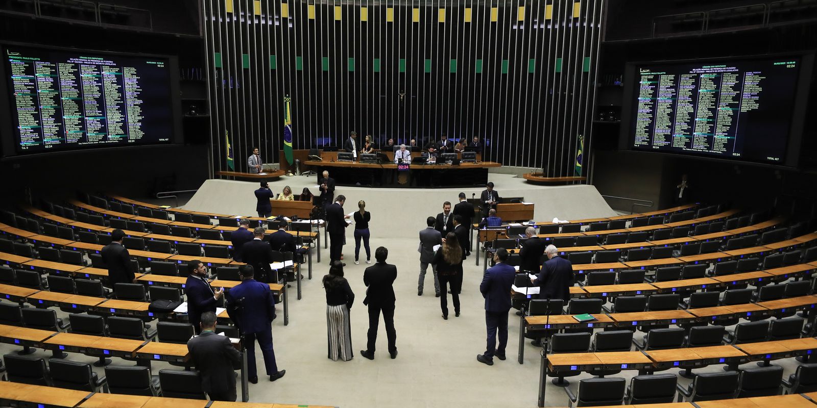 Minirreforma eleitoral aprovada com críticas por flexibilizar controle e multas
