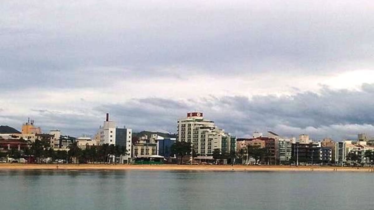 Frente fria afasta-se do litoral capixaba, mas mantém tempo instável nesta sexta-feira