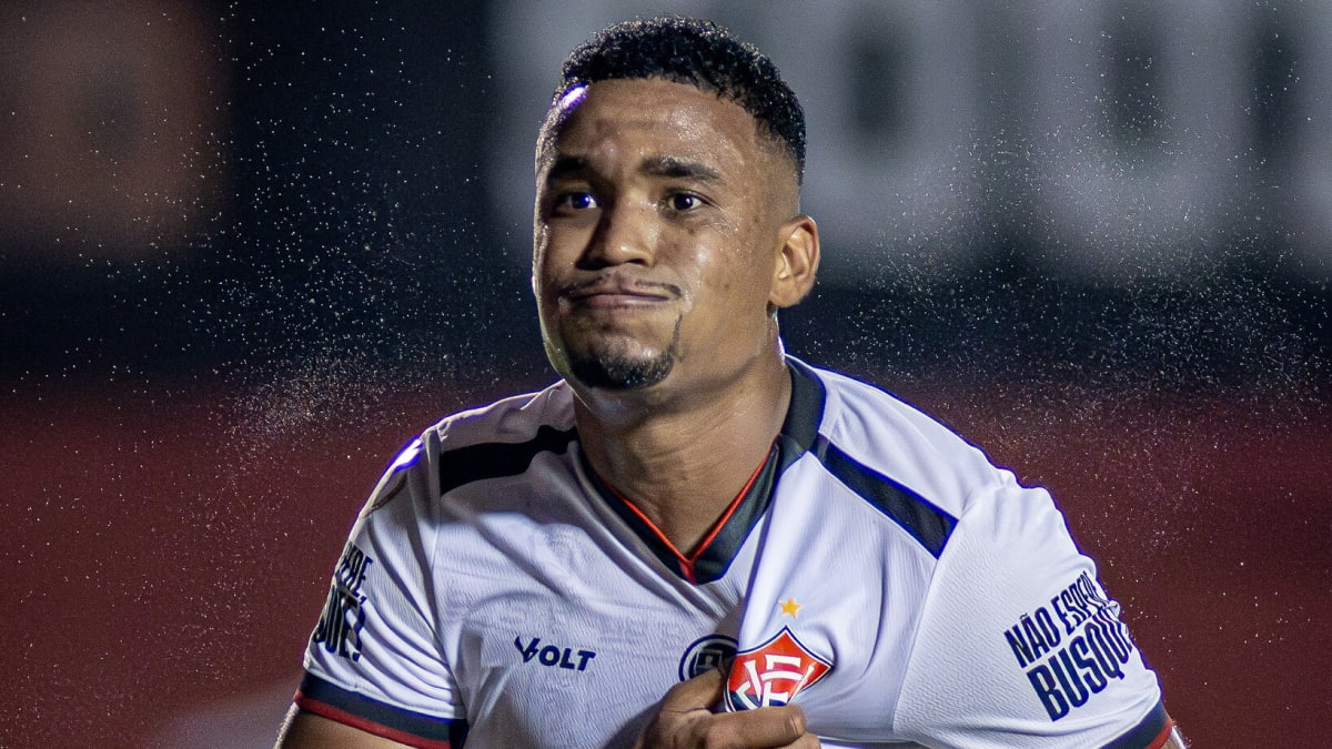 Alerrandro enfrenta o Vitória pela primeira vez como adversário no Barradão