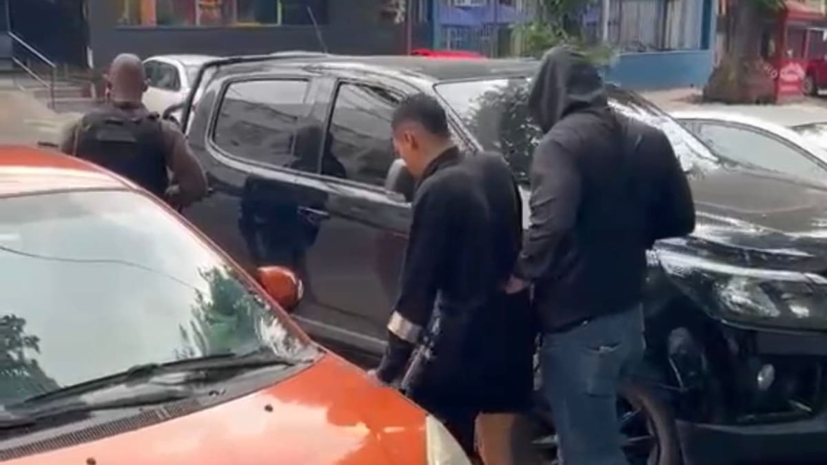 Polícias da Bahia e do Rio capturam suspeito de duplo homicídio em Salvador e tráfico de armas