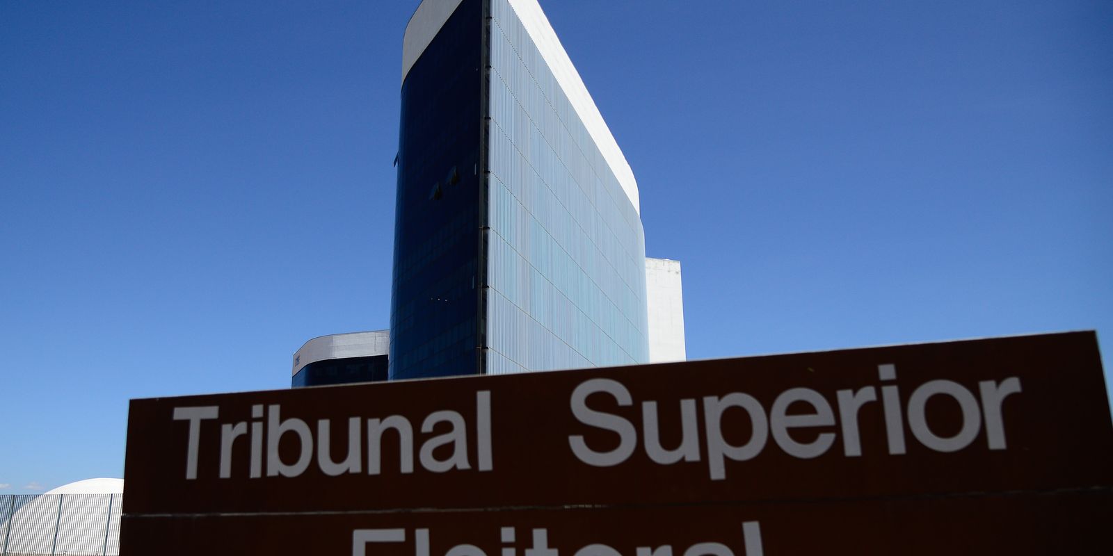 TSE define ministros para julgar propaganda eleitoral presidencial