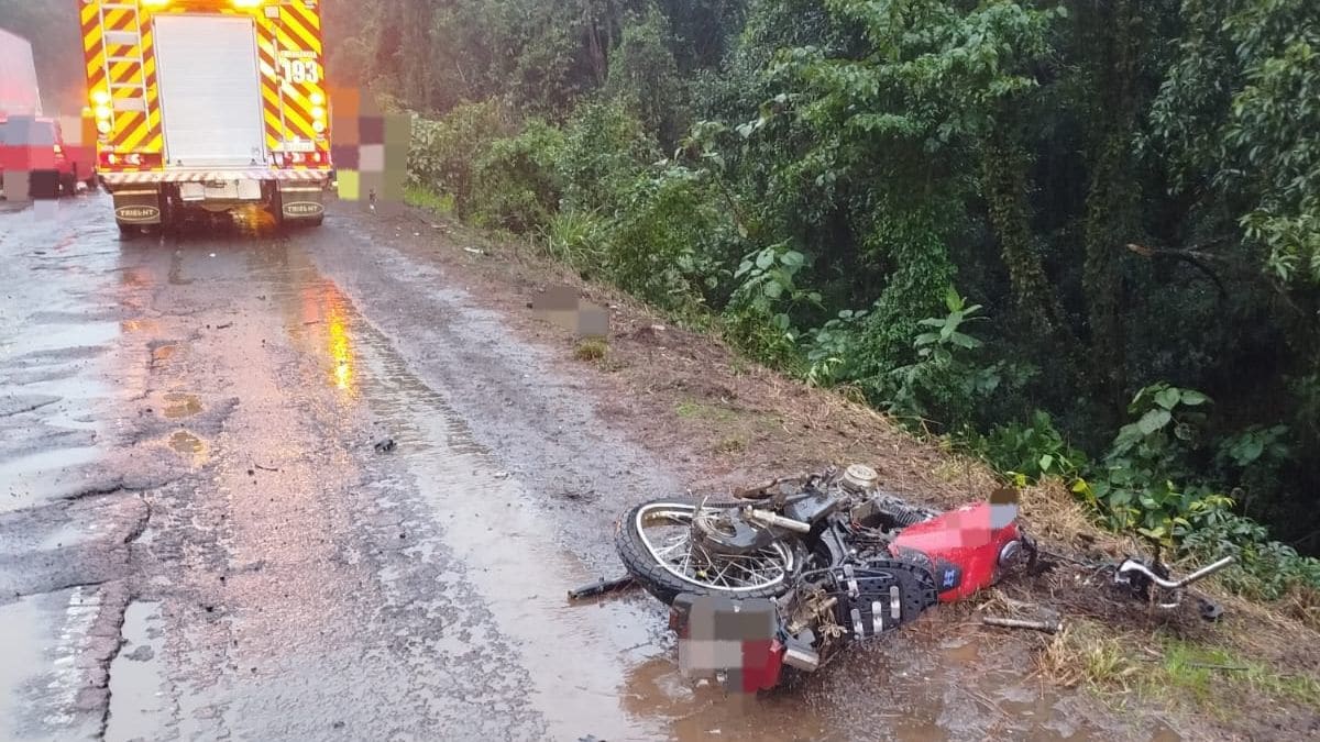 Motociclista morre em acidente e outro fica ferido em rodovia de Santa Catarina