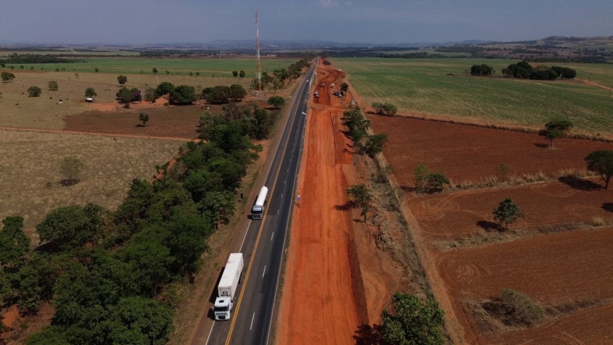 Obras de duplicação da BR-153 avançam em Goiás com previsão de conclusão até 2030