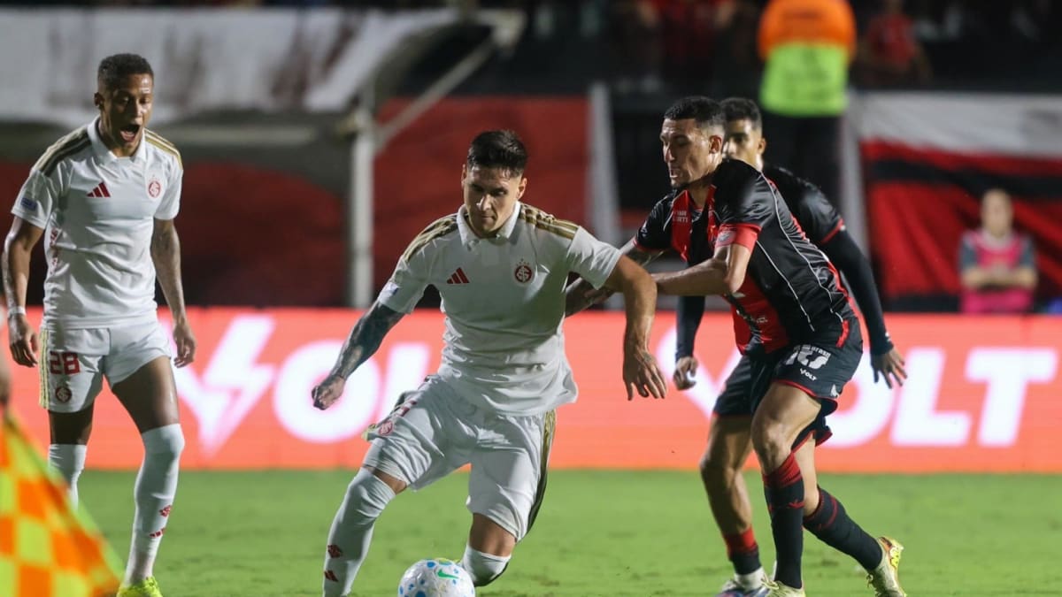 Internacional é derrotado pelo Vitória por 2 a 0 no Barradão antes da pausa para a Copa do Mundo