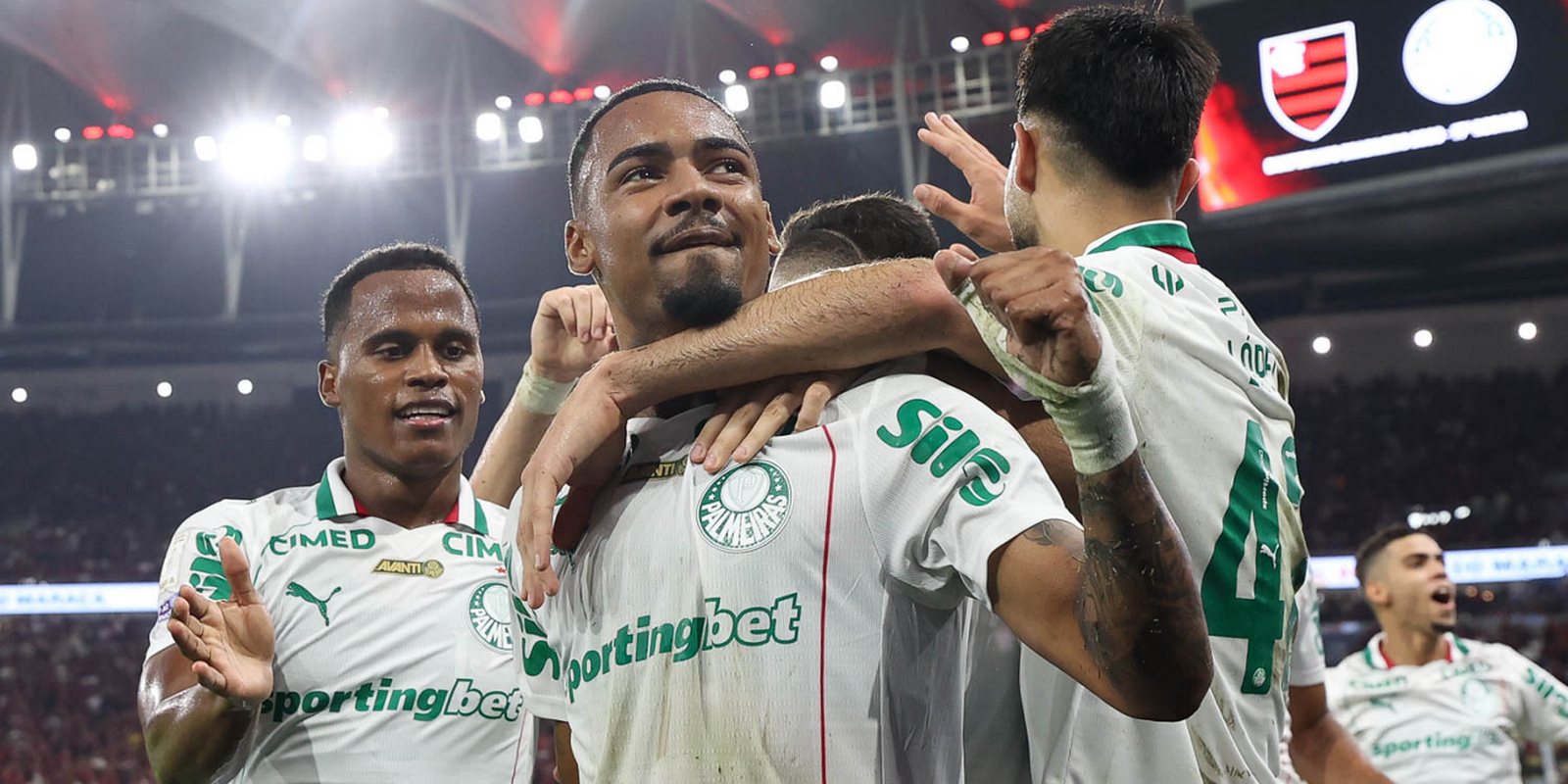 Palmeiras vence Flamengo no Maracanã e amplia liderança