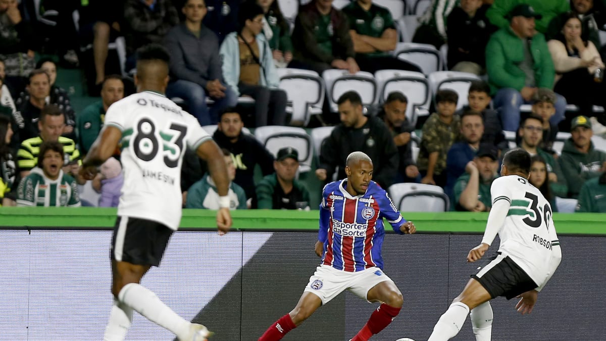 Bahia enfrenta Coritiba após 12 anos sem derrota para o rival no Brasileirão