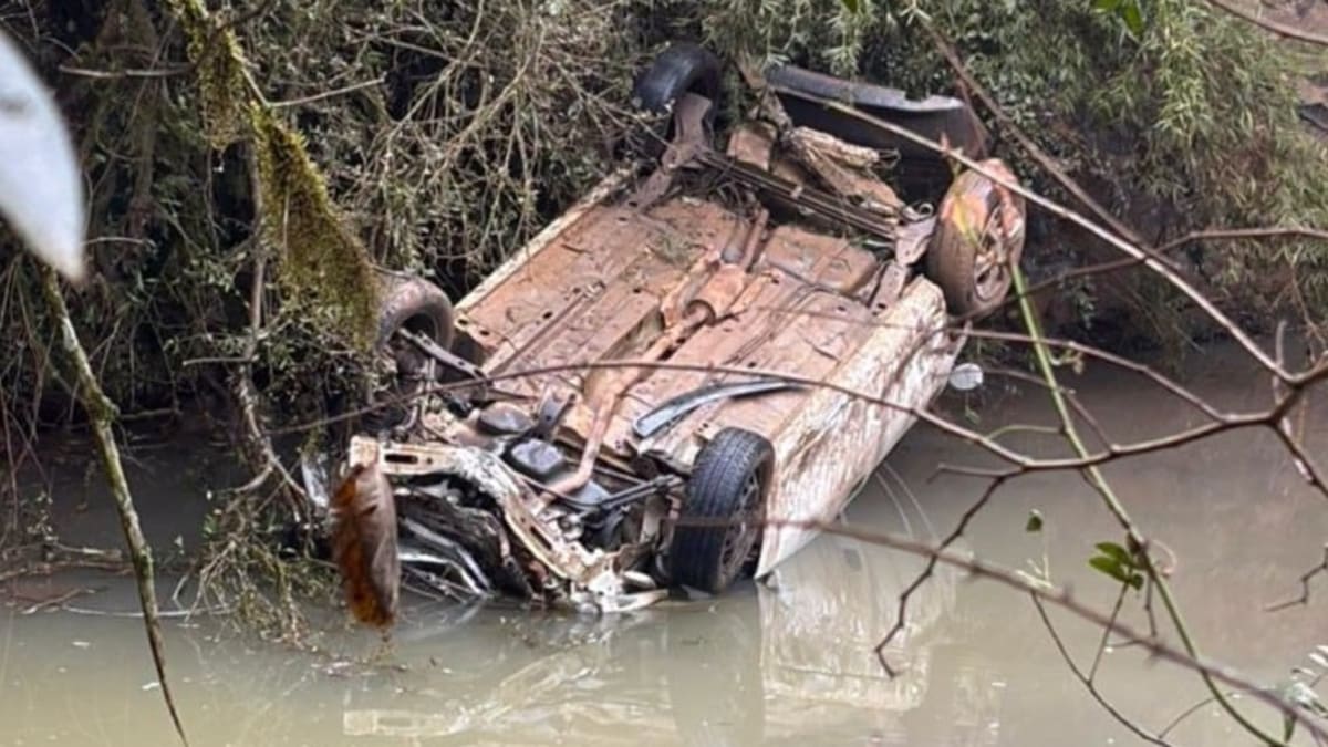 Motorista embriagado e sem habilitação cai de ponte durante fuga da Brigada Militar em Serafina Corrêa
