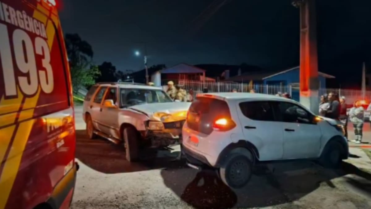 Acidente entre Fiat Mobi e GM Blazer em Lages deixa grávida hospitalizada e motorista detido por embriaguez