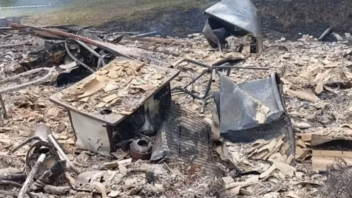 Incêndio destrói casa em Curitibanos e deixa uma vítima fatal