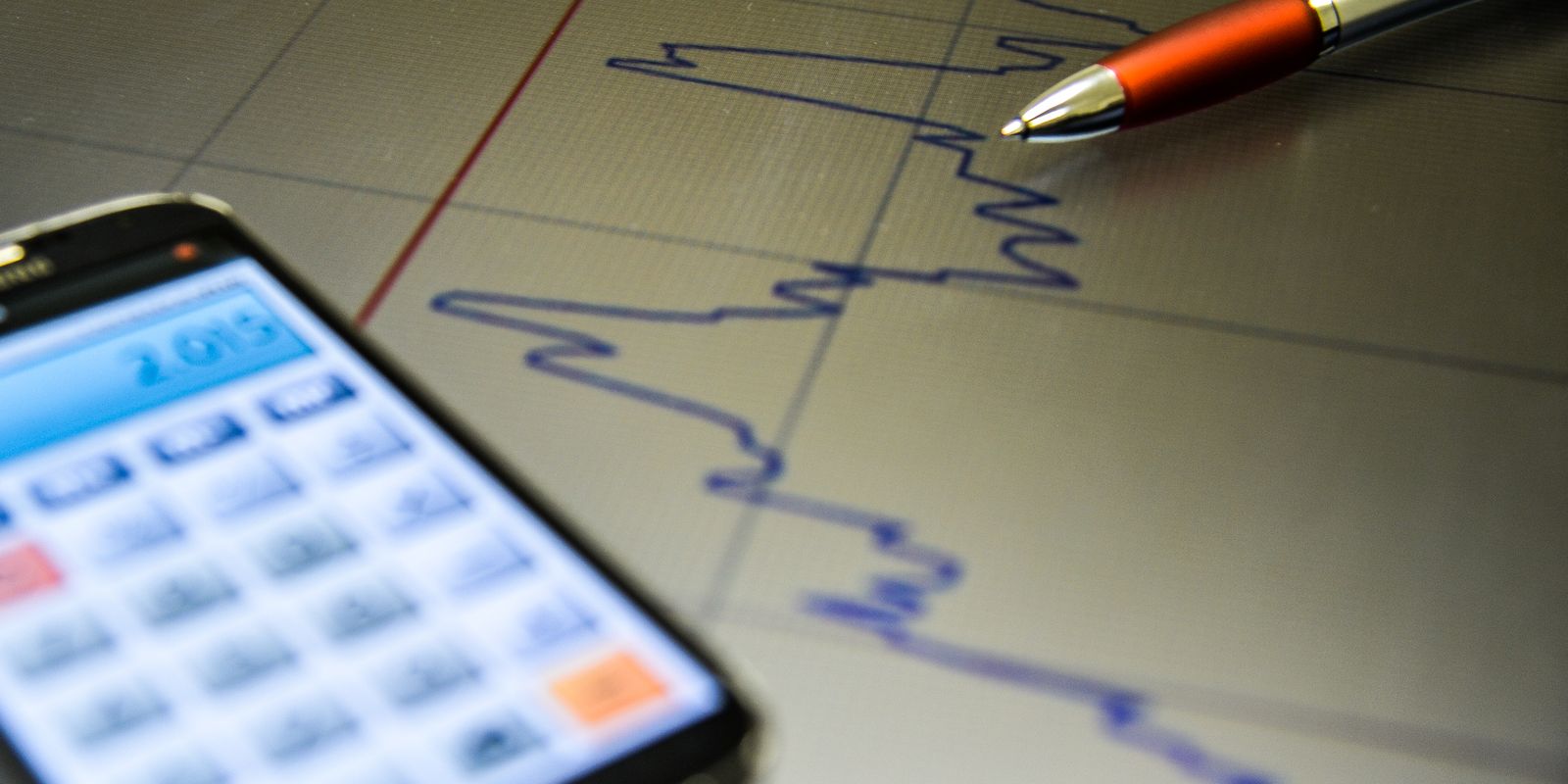 Mercado financeiro eleva projeções de inflação e crescimento econômico