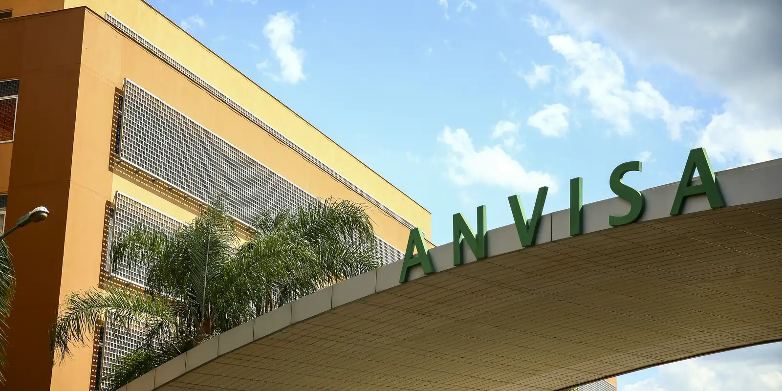 Anvisa aprova Vyalev para tratar Parkinson avançado