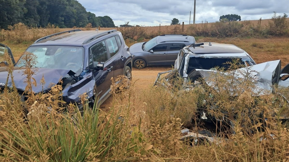 Acidente em Caxias do Sul deixa três mortos após colisão frontal entre Hyundai Veloster e Jeep Renegade