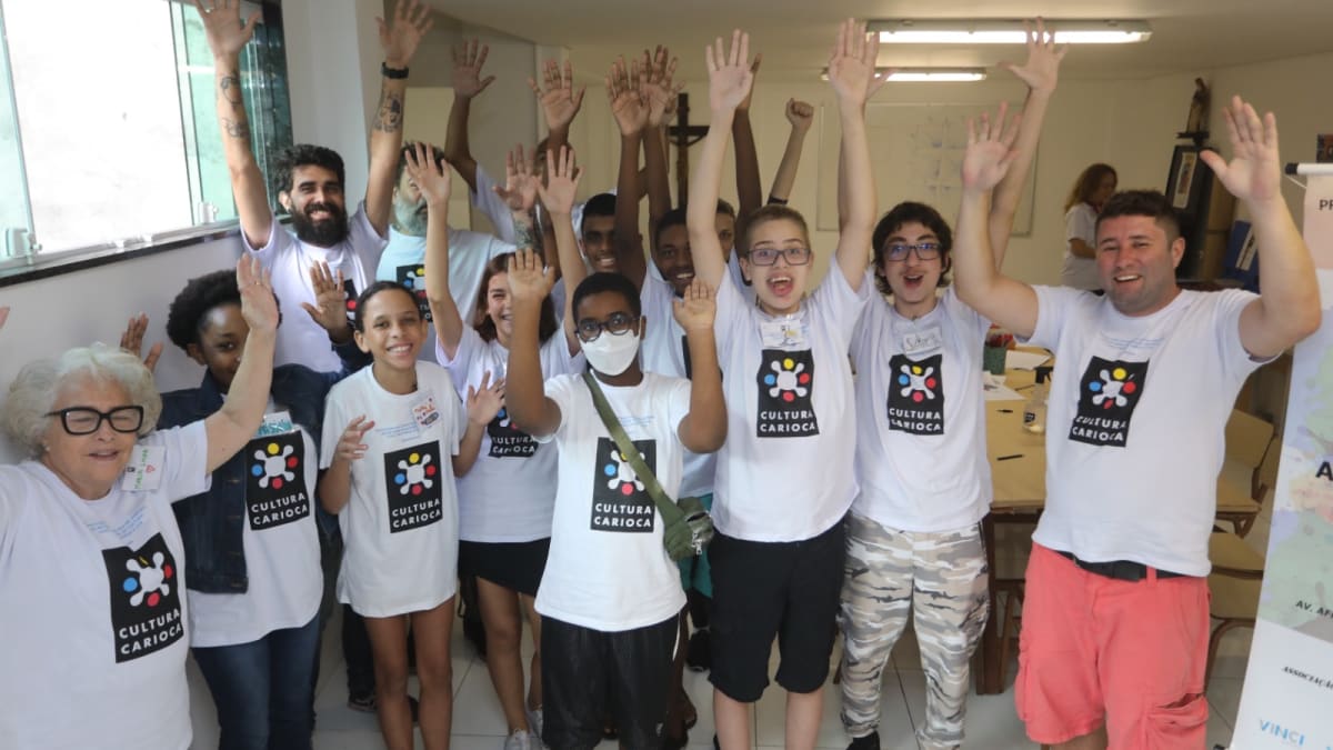 Projeto oferece formação audiovisual para jovens da Rocinha e Vidigal no Rio